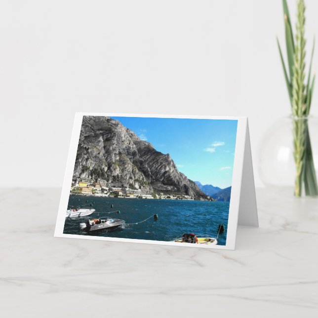 Cartão De Festividades Árvores-limão nas águas do lago Garda (Frente)