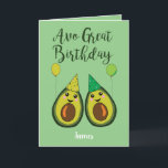 Cartão De Festividades Avo Excelente Birthday Funny Avocado Comida Pun<br><div class="desc">Avo Excelente Aniversário! Um cartão de aniversário de trocadilhos de comida engraçado com dois personagens bonitinhos de abacate. Cartão de saudação perfeito para veganos,  vegetarianos e alimentos</div>