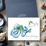 Cartão De Festividades Azul Octopus Watercolor Beach Christmas<br><div class="desc">Esta simples carta de férias apresenta uma réplica da minha mão original pintada de polvo aquarela com uma corda de luzes de Natal em tons de azul-oceano, vermelho e verde em um fundo branco nítido. As palavras "Seas" e "Saudações" são definidas numa tipografia moderna com escrita de pincel. O dentro...</div>