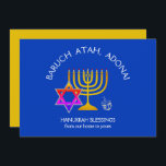 Cartão De Festividades BARUCH ATAH ADONAI | Abençoações de Chanucá<br><div class="desc">Na moda, adorno elegante para o seu decor HANUKKAH. Design mostra um MENORAH dourado com uma ESTRELA multicolorido DE DAVID e cinza prateada DREIDEL. No topo, há um texto curvo que diz BARUCH ATAH, ADONAI (Abençoado seja você, Ó Deus) e abaixo do texto lê HANUKKAH BLESSINGS FROM OUR HOME TO...</div>