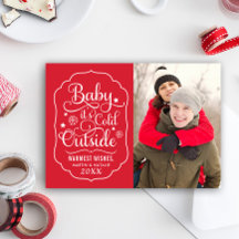 Bebê É Frio Fora Do Red Script Fotografia