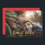 Cartão De Festividades Boas-vindas da época de Natal 1 foto<br><div class="desc">Douradas estrelas saudações da temporada Natal 1. Com um texto de script e um design de efeito ouro,  a cor vermelha de fundo pode ser alterada para se adequar ao seu estilo.</div>