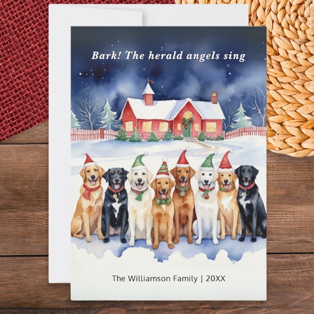 Cartão De Festividades Cachorros Engraçados Cachorros Cantando Caróis De  (A funny cartoon Christmas card with festive dogs singing their favorite carol in the winter snow)