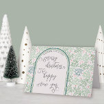 Cartão De Festividades Caligrafia de Natal e Ano Novo<br><div class="desc">Feliz Natal e Feliz ano novo elegante cartão dobra tipográfica. A design apresenta caligrafia manuscrita e um padrão de verde e bagas de inverno. A dentro de texto é fácil de personalizar ou você pode naturalmente deixá-la vazio de escrever à mão à chegada.</div>