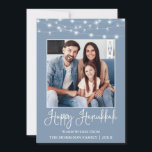 Cartão De Festividades Caligrafia Diversão Luzes de Cordas Foto Azul Hanu<br><div class="desc">Cartão de Férias Feliz da Família Chanucá - Azul Dusty com Luzes de Cordas</div>