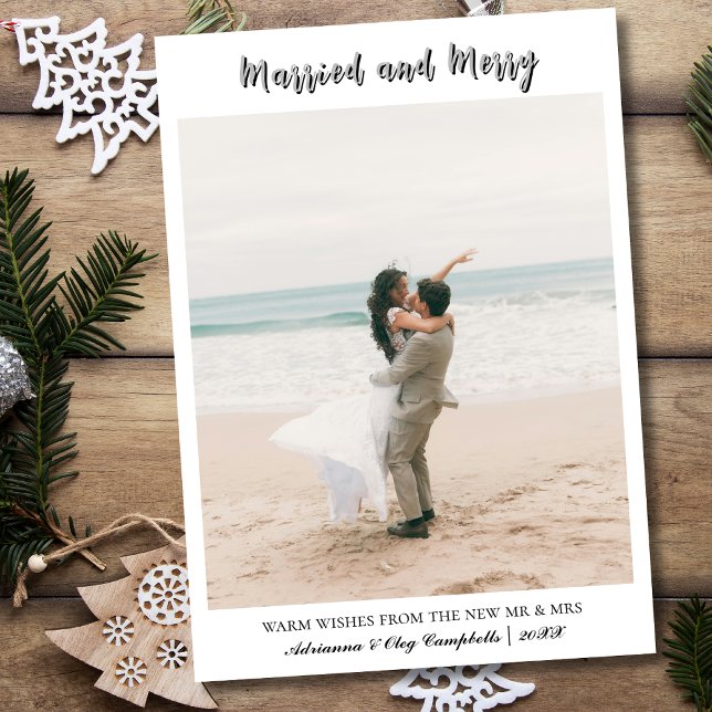 Cartão De Festividades Calligraphy Married and Merry Light Gray Text (Criador carregado)