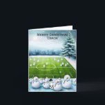 Cartão De Festividades Campo de treinador de futebol de Snowman<br><div class="desc">Um design de inverno fofo para o treinador de futebol,  um campo de futebol de boneco de neve e muitos fãs de boneco de neve em volta do treinador jogador de futebol boneco. Personalizar conforme desejado. Um design de férias engraçado para amantes e treinadores de futebol.</div>