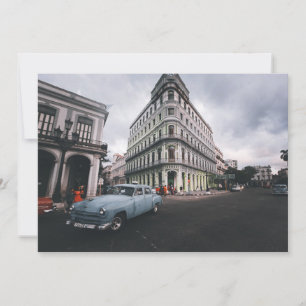 Cartão De Festividades Carro vintage Clássico Azul Cityscape