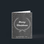 Cartão De Festividades Chalkboard Vintage Felry Christmas Foliage Wreath<br><div class="desc">Cartão de Natal limpo e simples,  com uma fenda de Natal em flocos de neve. Disponível como cartão plano,  cartão dobrado e cartão postal. Desejo a todos um Feliz Natal e Feliz ano novo!</div>