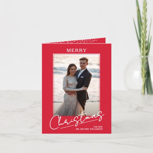 Cartão De Festividades Chic Merry Christmas Script on Red Folded Photo (Frente)