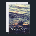 Cartão De Festividades Citações da Vida na Praia Ondas Oceano Pôr do Sol<br><div class="desc">Impresso com bela e serena cena de belas ondas do oceano na praia!</div>