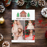 Cartão De Festividades Colagem de Fotos de Natal Merry House<br><div class="desc">Cartões de foto de Natal com uma casa de pão de gengibre com duas árvores de gengibre decoradas com glacé branco,  vermelho e verde. Adicione três fotos da sua família!</div>