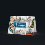 Cartão De Festividades Colagem de Fotos Feliz Hanukkah Typografia Azul<br><div class="desc">Feliz Hanukkah! Envie desejos de férias e saudações com este cartão com fotos de feriado moderno e na moda. Apresenta tipografia retrógrada com padrão de faixas diagonais azuis. Personalize adicionando suas fotos favoritas, saudações, nomes e outros detalhes. Os textos são perfeitamente editáveis. Disponível como cartão plano, cartão dobrado e cartão...</div>