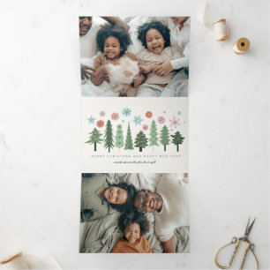 Cartão De Festividades Com Dobra Tripla Árvores de Natal e Flocos de Neve Estilizados