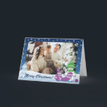 Cartão De Festividades Crafty Snowman A Matar Foto Do Scarf<br><div class="desc">Ilustração vetorial de dois adoráveis bonitos bonecos de desenho animado vestidos com chapéus e lenços de malha. O grande boneco de neve está tricotando um cachecol enorme para o pequeno. O cachecol já está envolto várias vezes no bonitinho bonitinho bonitinho bonitinho.</div>