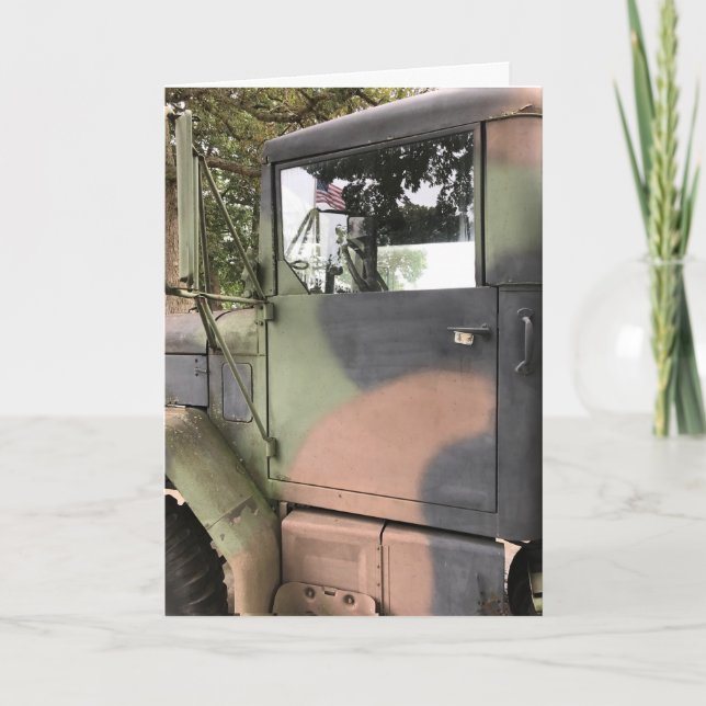 Cartão De Festividades Dia do Veterano - Caminhão do acampamento com band (Frente)