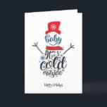 Cartão De Festividades Diversão Red Hat Snowman Bebê Frio Fora De Whimsic<br><div class="desc">Red Hat Snowman Baby Está Frio Fora do Cartão de Feriado Quimológico. Envie cartões de natal para seus entes queridos com esses cartões de natal divertidos e modernos. Todos os textos estão pré-organizados para que você personalize fácil e rapidamente com seus próprios detalhes. Feliz Férias!</div>