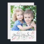 Cartão De Festividades Doodles Colorcidos Feliz Foto de Natal<br><div class="desc">Este brilhante e colorido cartão de festas ilustra nossos rabiscos de folhagem ilustrados e diz "Feliz Natal" em um moderno roteiro de pincel. Vem com um padrão correspondente no verso de uma placa especial extra. Esta design faz parte de uma coleção.</div>