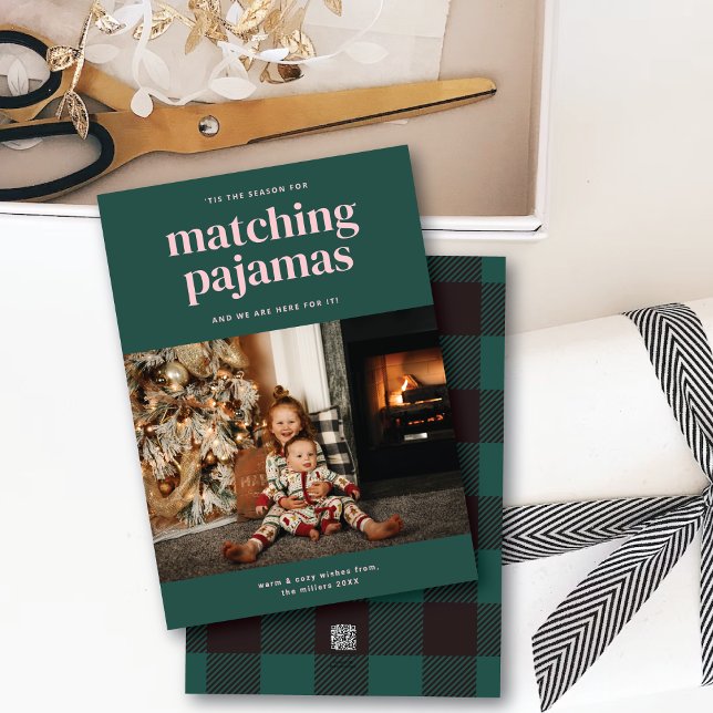 Cartão De Festividades É Fofa Camisas de Dormir Combinando Temporada Um C (Criador carregado)
