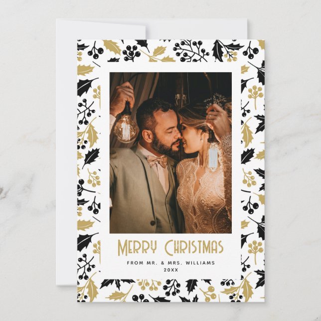 Cartão De Festividades Elegant Black Gold Holly Newlywed Photo Christmas (Frente)