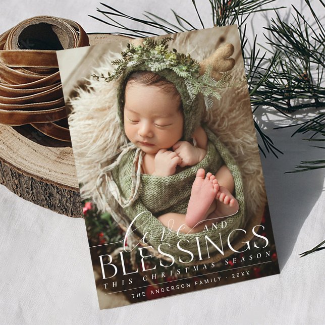 Cartão De Festividades Elegante Bênção Foto Greenery Baby 1rua Natal (Love and blessings Merry Christmas full bleed photo botanical greenery simple elegant Holiday card)