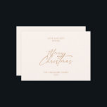 Cartão De Festividades Elegante Dourado Script Minimalista Feliz Natal<br><div class="desc">Um cartão de Natal único e minimalista. Isso apresenta um Natal maravilhoso e uma citação que diz amor e melhores desejos para sua família e amigos saudações. O fundo é bege e elegante com o mínimo de toque. E com um nome de família personalizável, assinatura e ano. Pegue este cartão...</div>