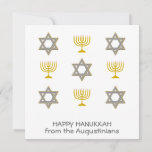 Cartão De Festividades Elegante Happy Hanukkah<br><div class="desc">Placa de cartões de natal HANUKKAH, HELICITANTE, mostrando dourado falso e ESTRELA prateada de DAVID e MENORAH em um padrão em relevo. O texto lê HAPPY HANUKKAH com um nome de marcador de posição e é PERSONALIZÁVEL, para que você possa PERSONALIZÁ-lo adicionando seu nome ou outro texto. Você também pode...</div>