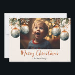 Cartão De Festividades Elegante One Photo 2025<br><div class="desc">Este simples cartão de Natal de 2025 apresenta uma aquarela festiva verde e design de ornamento num fundo neutro. Personalize facilmente essas placas usando o recurso de personalização.</div>