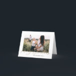 Cartão De Festividades Escrita elegante de Natal com fotografia mínima mo<br><div class="desc">Último ano de coroa foliar para lembrar do cartão de Natal de script de efeito de ouro. A mão pintada de eucalipto,  folhagem mínima e coroa rattan moderna dão a este cartão de feriado uma sensação luxuosa. Em verdes clássicos,  castanhos e cinzentos.</div>