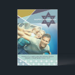 Cartão De Festividades Estrela Azul de David Photo Hanukkah<br><div class="desc">Concebido por gordura*fa*estanho. Fácil de personalizar com seu próprio texto,  foto ou imagem. Para pedidos personalizados,  entre em contato direto com o . Aplicam-se taxas personalizadas. www.zazzle.com/fat_fa_tin www.zazzle.com/color_therapy www.zazzle.com/fatfatin_blue_knot www.zazzle.com/fatfatin_red_knot www.zazzle.com/fatfatin_mini_me www.zazzle.com/fatfatin_design www.zazzle.com/fatfatin_ink</div>