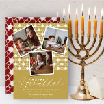 Cartão De Festividades Estrelas Geométricas De David Dourado Hanukkah 3 F<br><div class="desc">Esta moderna placa de Chanucá apresenta 3 colagens instantâneas de fotos em um padrão de fundo de estrelas geométricas. A saudação é uma tipografia mista de um roteiro de escrita manual e texto simples sans serif. A saudação e o fundo do 'Feliz Chanucá' podem ser alterados para qualquer cor de...</div>