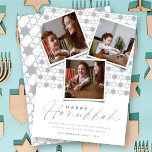 Cartão De Festividades Estrelas Geométricas De Prata De David Hanukkah 3<br><div class="desc">Esta moderna placa de Chanucá apresenta 3 colagens instantâneas de fotos em um padrão de fundo de estrelas geométricas. A saudação é uma tipografia mista de um roteiro de escrita manual e texto simples sans serif. A saudação e o fundo do 'Feliz Chanucá' podem ser alterados para qualquer cor de...</div>