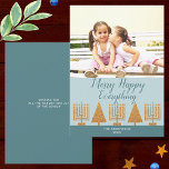 Cartão De Festividades Feliz Dourada Na moda Azul Adicione sua foto<br><div class="desc">Adicione sua foto a esses cartões de natal na moda em azul pastel, azul escuro e um toque de branco com um moderno ouro interconfessional Menorah e design de árvore. O modelo de foto facilita o upload de sua foto para a parte superior dessas placas e, em seguida, adiciona seu...</div>