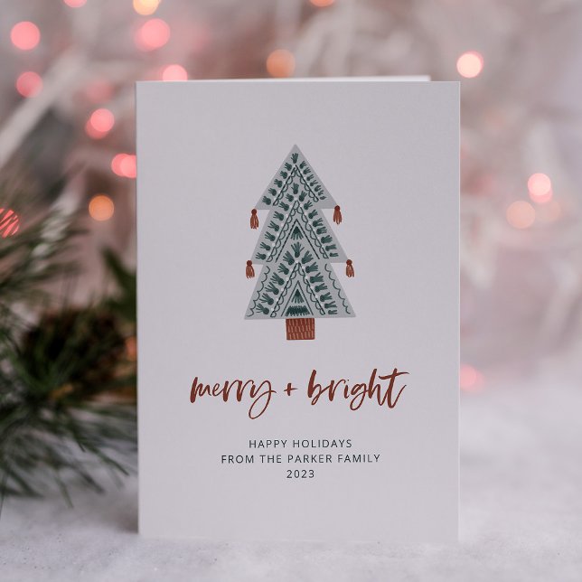 Cartão De Festividades Feliz e Brilho | Árvore de Natal Boho Sem Foto (A simple and stylish boho holiday card, with a green Christmas tree and terracotta script)