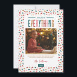 Cartão De Festividades Feliz Festiva Tudo 4 Foto<br><div class="desc">Cartões de foto de Natal impressos personalizados modernos com um modelo DIY simples para personalização. Este design festivo apresenta uma tipografia colorida e um fundo abstrato de um ponto bonito em cores vermelho, verde, dourado e rosa. Adicione fotos da sua família, saudações pessoais, nomes e o ano. Use as ferramentas...</div>