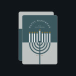 Cartão De Festividades Feliz Hanukkah Modern Menorah Candel Azul<br><div class="desc">Feliz Chanucá, mande seus desejos de Chanucá para sua família e amigos com nosso lindo e moderno cartão de feriado personalizável. Nossa design apresenta nossa vela menorah moderna. É utilizada uma paleta moderna de cor azul e azul-cinza. "Feliz Chanucá" está escrito em uma fonte moderna e arca ao redor da...</div>