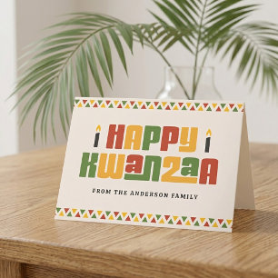 Cartão De Festividades Feliz Kwanzaa vela preta borda vermelha verde amar