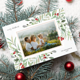 Cartão De Festividades Feliz Natal Foto Folhagem de Inverno Bagas Vermelh