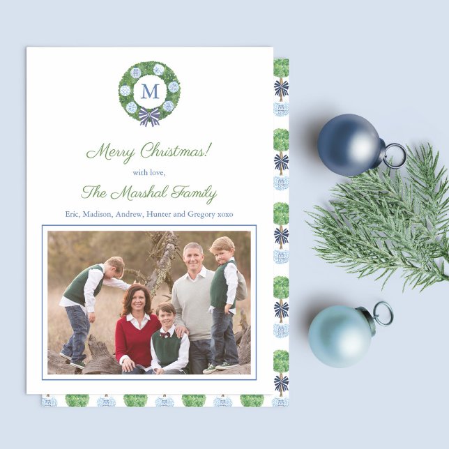Cartão De Festividades Feliz Natal Monograma Watercolor Wreath (Preppy boxwood with blue bow chinoiserie holiday photocard design)
