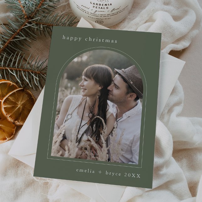 Cartão De Festividades Feliz Natal para a Família Verde EMELIA (EMELIA Green Cute Family Photo Happy Christmas Holiday Card)