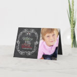 Cartão De Festividades Feliz Natal Rustic Chalkboard Mistletofotos<br><div class="desc">"Desejando Um Feliz Natal" Típica De Saudação Colorida Dentro De Um Quadro De Vintagem Tradicional, Quadro De Natal Russo Com Cartão De Feriado De Foto Mistletoes. Concebido por gordura*fa*estanho. Fácil de personalizar com seu próprio texto, foto ou imagem. Para pedidos personalizados, entre em contato direto com o . Aplicam-se taxas...</div>