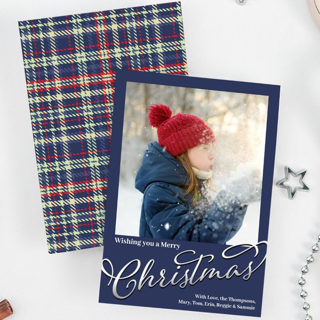 Cartão De Festividades Feliz Natal - Script de Caligrafia Marinho Xadrez  (Merry Christmas Navy Blue winter plaid holiday photo card.)