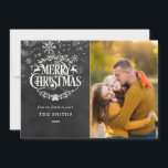 Cartão De Festividades Feliz Natal Snowflakes Foto Boho Chalkboard<br><div class="desc">Espalhe a alegria do Natal com este elegante cartão com fotos de vassoura. Personalize a frente com seu nome de família de mensagens de feriado, ano e foto especial em um fundo de quadro. O reverso apresenta flocos de neve em queda bonito em um fundo de quadro de chanfro correspondente....</div>