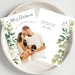 Cartão De Festividades Feliz Natal Winter Botanicals Elegante Foto<br><div class="desc">Mande suas Cartões de natal com este elegante cartão de férias de botânica verde de inverno! O design apresenta sua foto em arco-íris com Cartões de natal em uma caligrafia elegante e detalhes em uma tipografia simples moderna em vermelho sobre o simples fundo branco limpo, emoldurado pela cor verde-aquática verde-escura....</div>