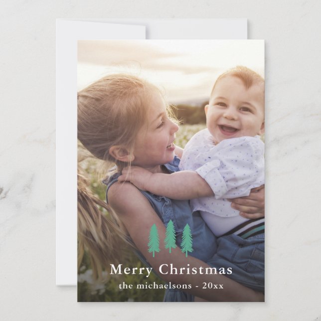 Cartão De Festividades Feriado na Impressão de Natal das Árvores Verdes (Frente)