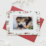 Cartão De Festividades Festivo Holly Pattern Feliz Foto de Natal<br><div class="desc">Feliz Natal! Envie suas saudações calorosas à família e aos amigos com este Cartões de foto de Natal personalizável. Ele apresenta um padrão de coloração d'água holly em um fundo verde escuro. Personalize adicionando seus detalhes. Este cartão botânico de Natal está disponível em outras cores e estoque de papelão.</div>
