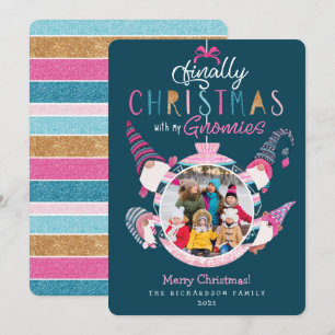 Cartão De Festividades Finalmente Natal Com Minha Foto Da Família Gnomies