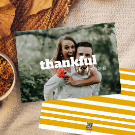 Cartão De Festividades Foto amarela de mostarda simples moderna - Ação de