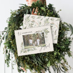 Cartão De Festividades Foto botânica elegante e natural, Natal simples<br><div class="desc">Foto botânica elegante e natural,  simples roteiro alegre,  design do cartão de Natal.</div>