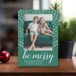 Cartão De Festividades Foto com Padrão de Ponto de Aquarela de Boho Verde<br><div class="desc">Um design moderno com um padrão de pontos verdes e uma foto vertical. Um design mínimo que pode ser alterado na área de personalização avançada.</div>